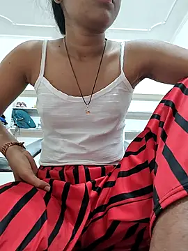 Isha kumari 69 online show from 02/24/26, 03:54