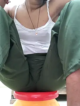 Isha kumari 69 online show from 03/14/26, 04:40