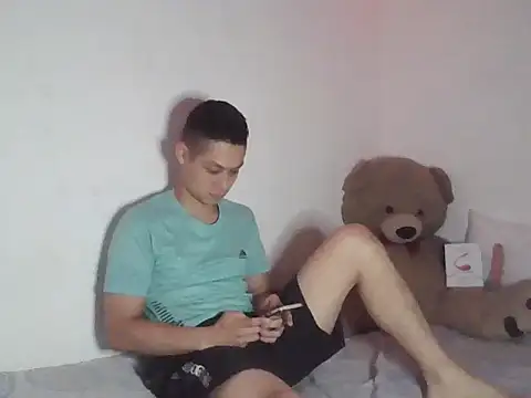 Snapshot of Elgladeador chatting on 11/11/25, 05:07 Elgladeador online show from 11/11/25, 05:07