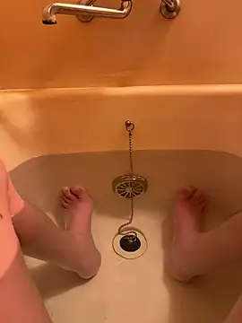 Snapshot of houkeiboy78 chatting on 11/28/25, 10:18 houkeiboy78 online show from 11/28/25, 10:18