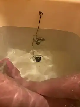 Snapshot of houkeiboy78 chatting on 12/21/25, 10:11 houkeiboy78 online show from 12/21/25, 10:11