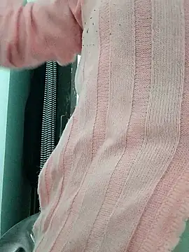 sanjana077 online show from 12/16/25, 04:50