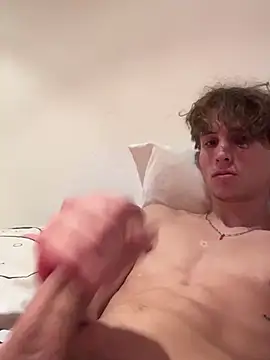 TeenNPlay online show from 02/11/26, 05:56