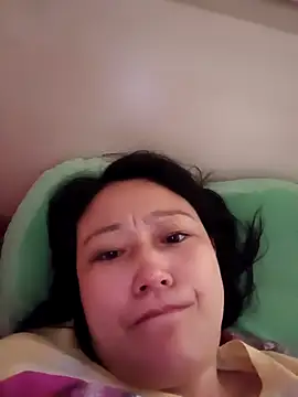 Snapshot of meiNv79 chatting on 11/27/25, 12:24 meiNv79 online show from 11/27/25, 12:24