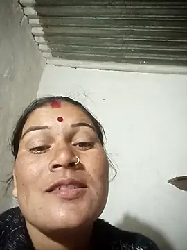 Snapshot of Chinki_pande chatting on 11/28/25, 12:35 Chinki pande online show from 11/28/25, 12:35