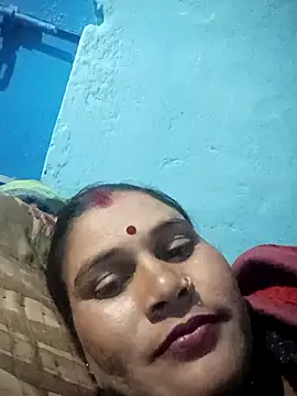 Snapshot of Chinki_pande chatting on 12/17/25, 04:13 Chinki pande online show from 12/17/25, 04:13