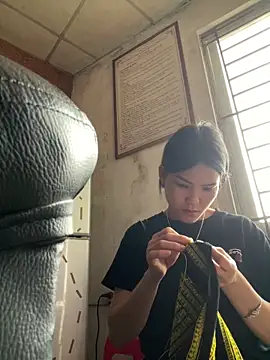 Snapshot of Beolulu chatting on 11/06/25, 06:47 Beolulu online show from 11/06/25, 06:47