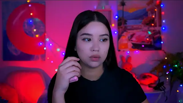 AnnaGarcias  online show from 11/28/25, 07:55