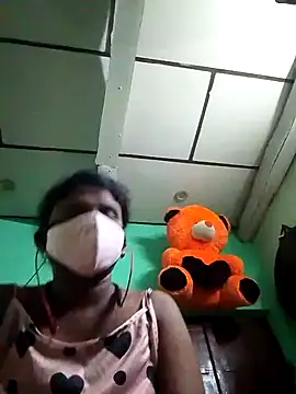 Snapshot of Couple1114 chatting on 11/10/25, 08:13 Couple1114 online show from 11/10/25, 08:13