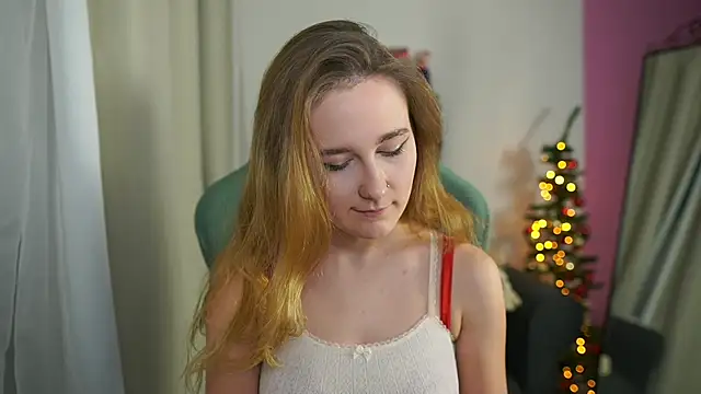 glossy babe  online show from 12/19/25, 02:13