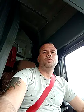 Chubbytop454 online show from 11/26/25, 02:18