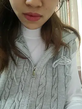 Snapshot of Liner_min chatting on 11/12/25, 01:28 Liner min online show from 11/12/25, 01:28