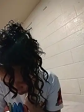 SITHANDRAH online show from 11/18/25, 09:41