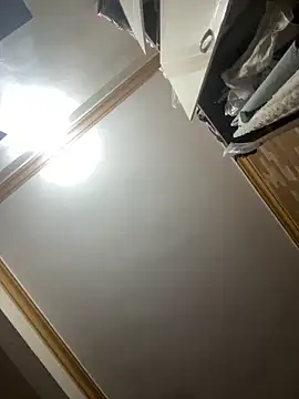 Dilen 7533 online show from 12/17/25, 01:55