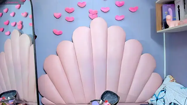 Snapshot of luci_miller chatting on 02/20/26, 03:14 luci miller online show from 02/20/26, 03:14