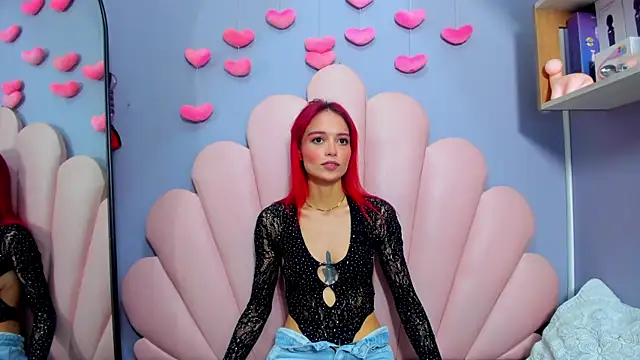 luci miller online show from 04/01/26, 12:00