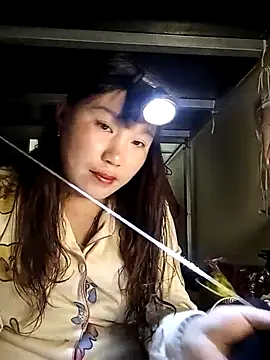 Snapshot of Helen_kelly chatting on 12/05/25, 10:57 Helen kelly online show from 12/05/25, 10:57