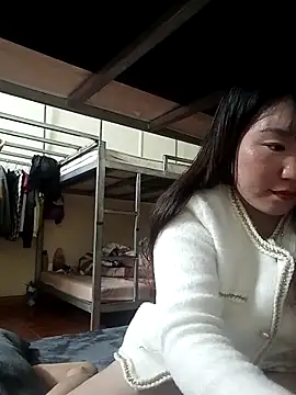 Snapshot of Helen_kelly chatting on 12/19/25, 02:02 Helen kelly online show from 12/19/25, 02:02