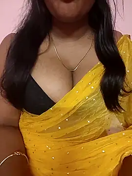 Snapshot of Keerthee_ chatting on 12/05/25, 06:26 Keerthee online show from 12/05/25, 06:26