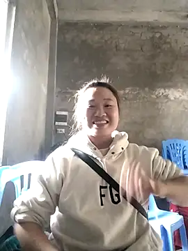 Snapshot of MINSSA502 chatting on 11/06/25, 03:07 MINSSA502 online show from 11/06/25, 03:07