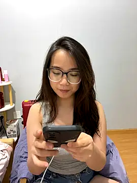 Hmm 0303 online show from 12/05/25, 02:36