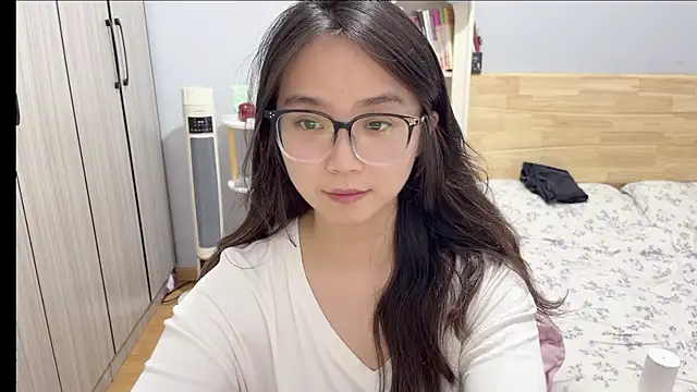 Hmm 0303 online show from 02/22/26, 06:39