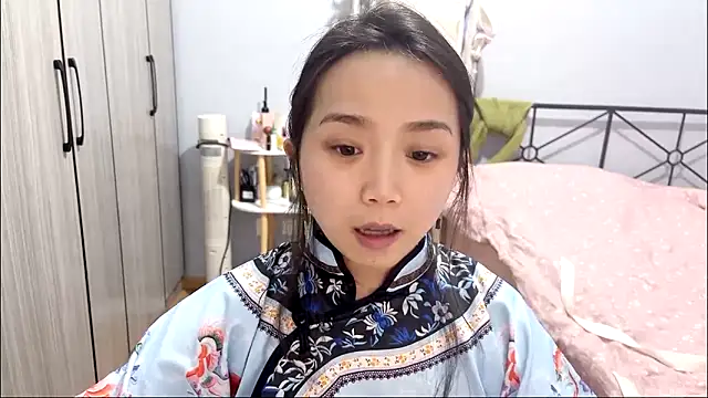 Hmm 0303 online show from 03/30/26, 04:52