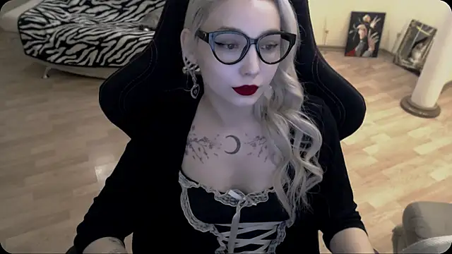 Snapshot of fromsun_forsoul777 chatting on 11/19/25, 11:54 fromsun forsoul777 online show from 11/19/25, 11:54