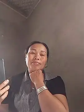 Snapshot of Karen_china chatting on 11/22/25, 05:50 Karen china online show from 11/22/25, 05:50