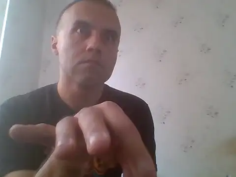 Snapshot of Kreol69 chatting on 11/08/25, 07:41 Kreol69 online show from 11/08/25, 07:41