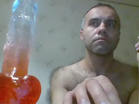 Snapshot of Kreol69 chatting on 11/17/25, 04:07 Kreol69 online show from 11/17/25, 04:07