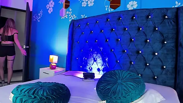 violet smith2 online show from 01/05/26, 05:27