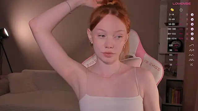 Elisahsthetics online show from 02/02/26, 01:37