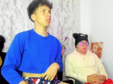 Snapshot of Lovers_Spicy chatting on 02/27/26, 08:53 Lovers Spicy online show from 02/27/26, 08:53