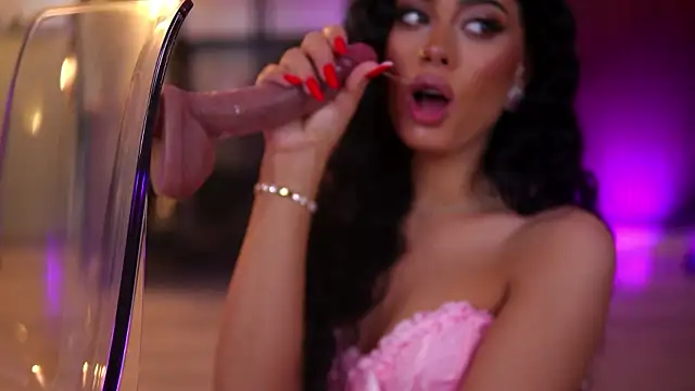 RavennaDArcy online show from 02/25/26, 08:29