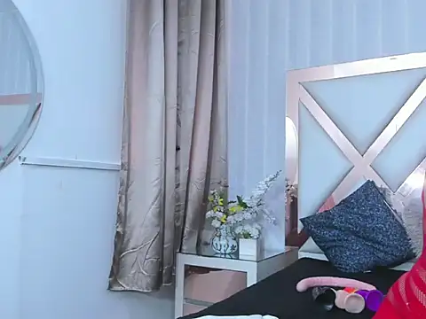 Snapshot of DairaMoon chatting on 11/06/25, 08:10 DairaMoon online show from 11/06/25, 08:10