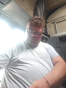 Grase44 online show from 02/04/26, 01:28