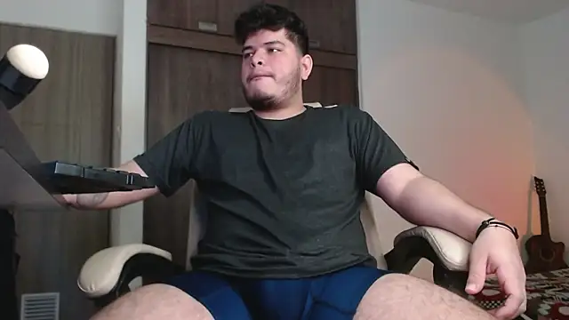 Snapshot of Dante_Bonett chatting on 11/08/25, 07:56 Dante Bonett online show from 11/08/25, 07:56