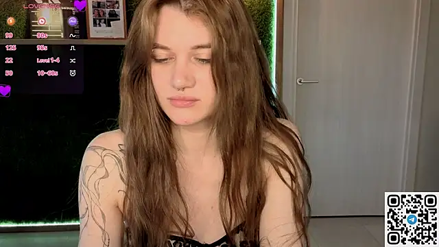 eshleeygreen online show from 04/15/26, 07:26