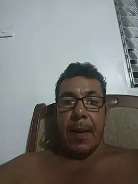 Snapshot of bruno_324278 chatting on 05/21/26, 01:34 bruno 324278 online show from 05/21/26, 01:34