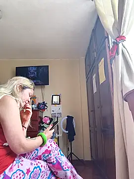 maijack25 online show from 11/27/25, 05:48