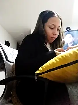 LuluuBerry online show from 12/19/25, 11:56