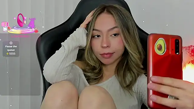 LuluuBerry online show from 01/08/26, 07:27