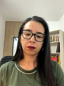 Snapshot of Vicky_ro chatting on 11/10/25, 11:09 Vicky ro online show from 11/10/25, 11:09