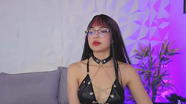 Snapshot of _ViolletteNoir_ chatting on 12/13/25, 08:14 ViolletteNoir online show from 12/13/25, 08:14