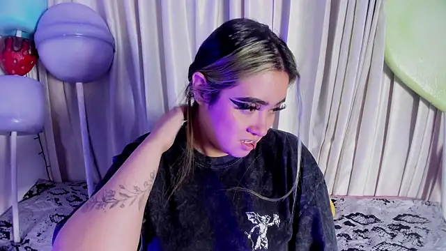 Lilith Zenith  online show from 02/09/26, 04:16