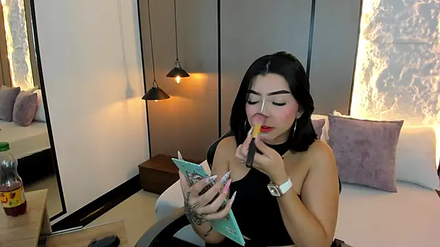 Snapshot of coral_rosse_ chatting on 11/22/25, 07:24 coral rosse online show from 11/22/25, 07:24