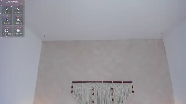 Snapshot of _hanna_sky chatting on 05/09/26, 11:15 hanna sky online show from 05/09/26, 11:15