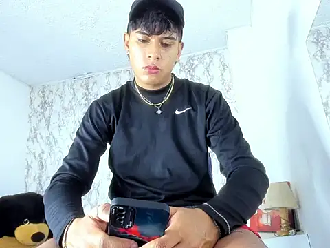 Valentino Lane online show from 02/16/26, 03:02