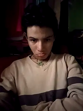 Luiguitw18 online show from 11/08/25, 05:45